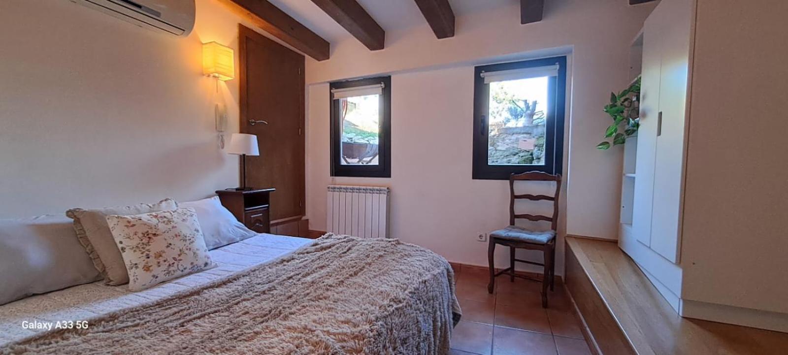 Alojamiento Compartido Cantroncxic San Pedro de Torelló 外观 照片
