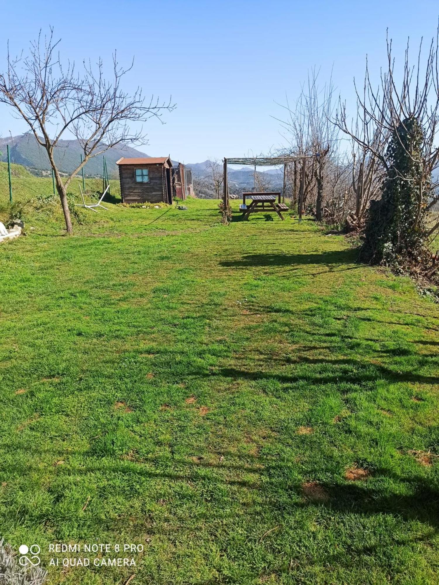Alojamiento Compartido Cantroncxic San Pedro de Torelló 外观 照片